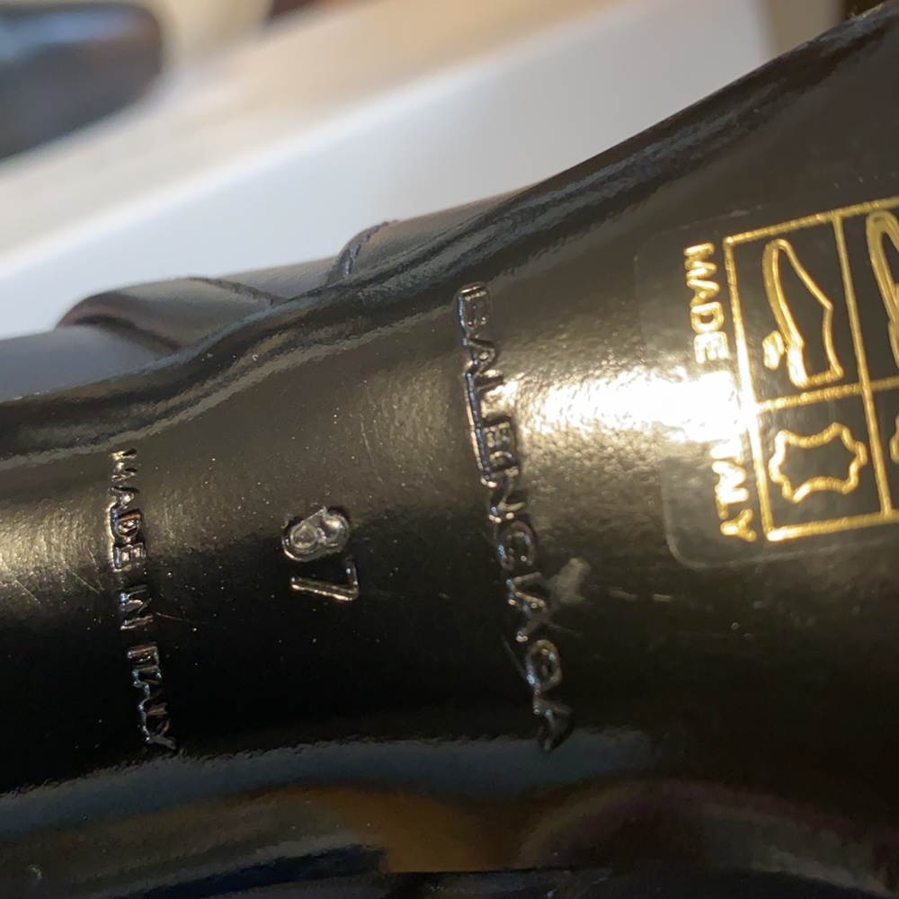 Balenciaga boots authentic used very clean EU 37. U.S 6.5. - Picture 6 of 8